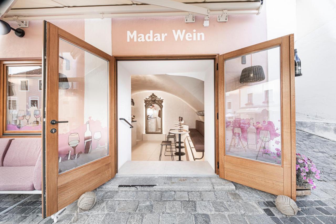 Madar Cafe Restaurant Zum Fuersten Hotel Melk Exterior foto