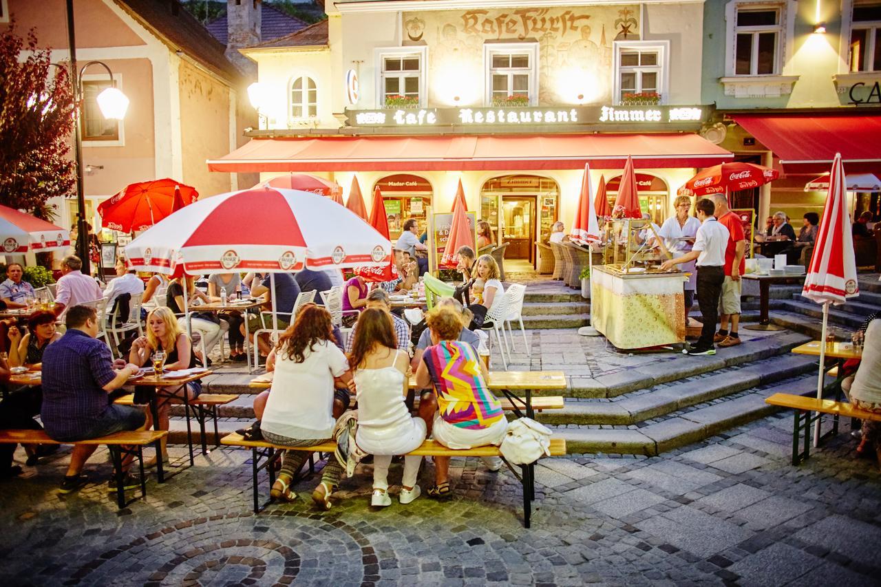 Madar Cafe Restaurant Zum Fuersten Hotel Melk Exterior foto